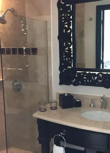 Cabo Azul And 5* San José del Cabo